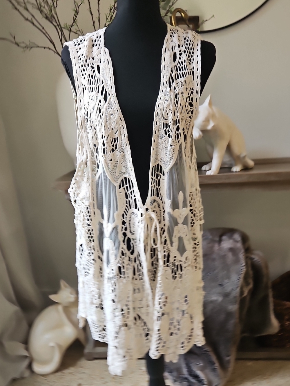 Simply Irresistible Women's Cream Crochet Boho  Lace Vest. Size 1X